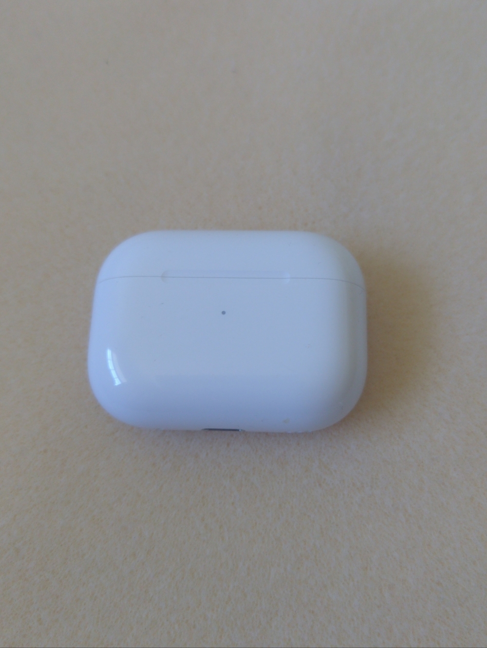 Apple AirPods Pro 2 ANC Noise Canceling Wireless Earbuds - Picture 3 of 5
